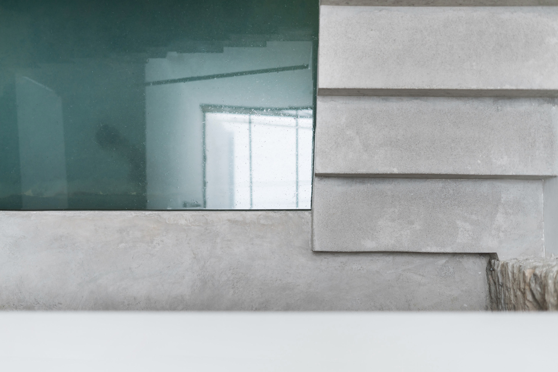 BiCubic - Piscina interior