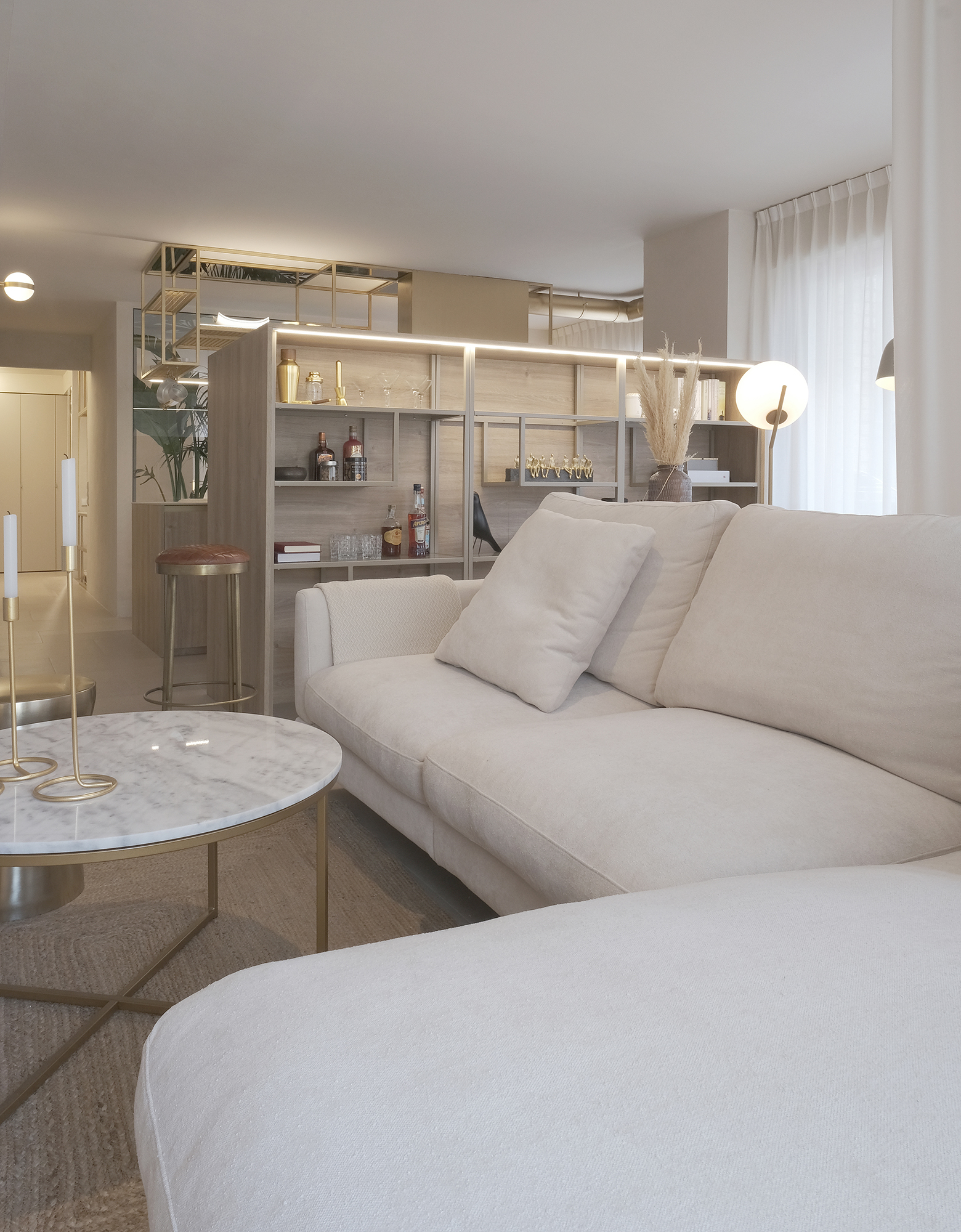 BiCubic - REFORMA- VIVIENDA- PISO- 90M2 -BICUBIC- SALON-SOFA